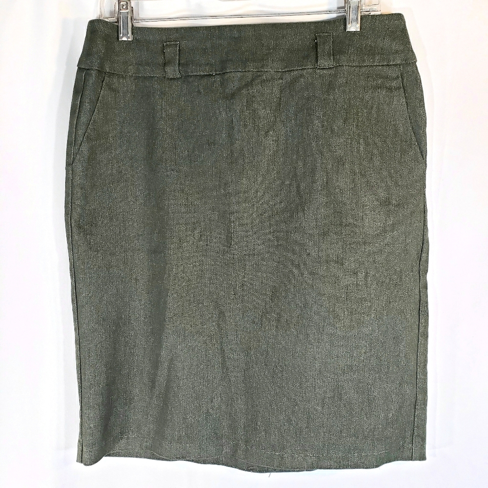 NYC  Dark Green Back Slit Straight Skirt w/ Pockets Size 10